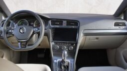 
										VOLKSWAGEN e-Golf full									