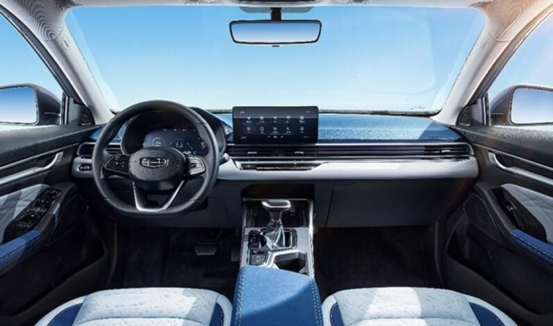 
								GEELY EMGRAND EV full									