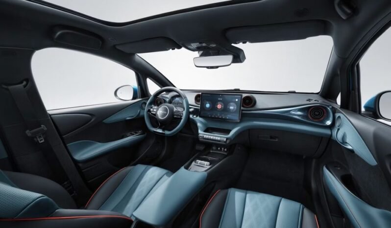 
								BYD DOLPHIN ACTIVE full									