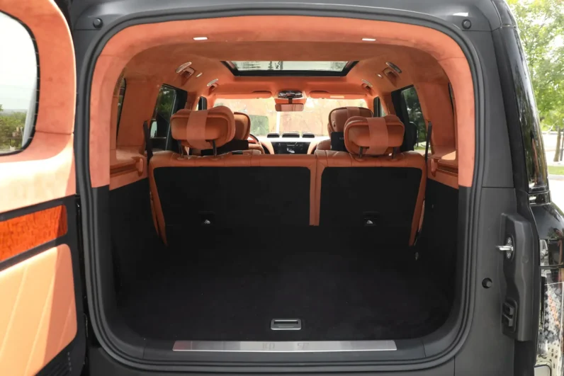 
								BYD Yangwang U8 full									