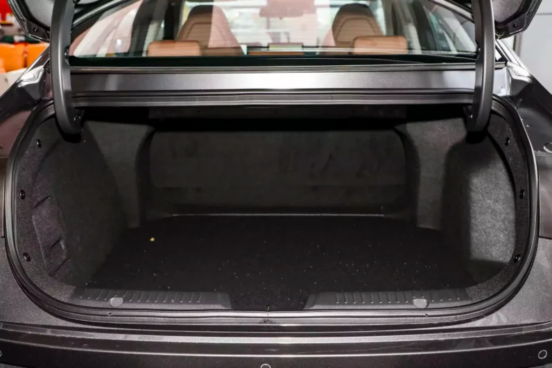 
								Changan Qiyuan A05 (NEVO) full									
