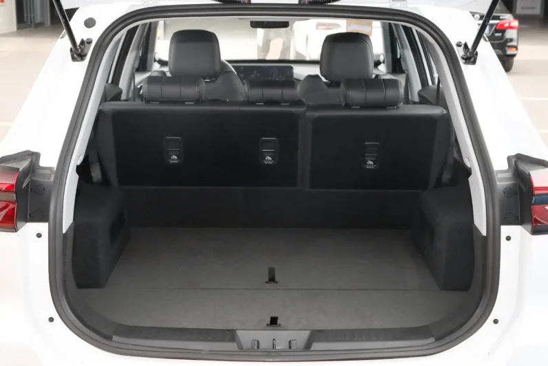 
								Chery Tiggo 8 full									