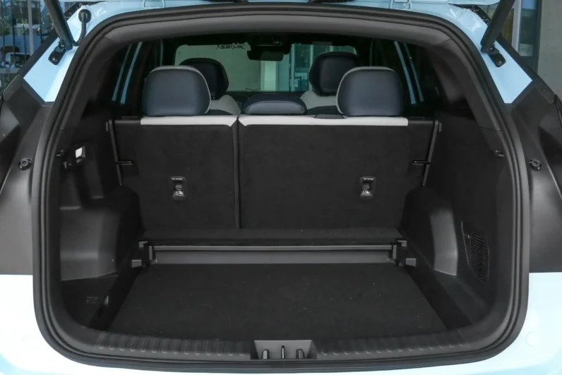 
								Geely Boyue L full									