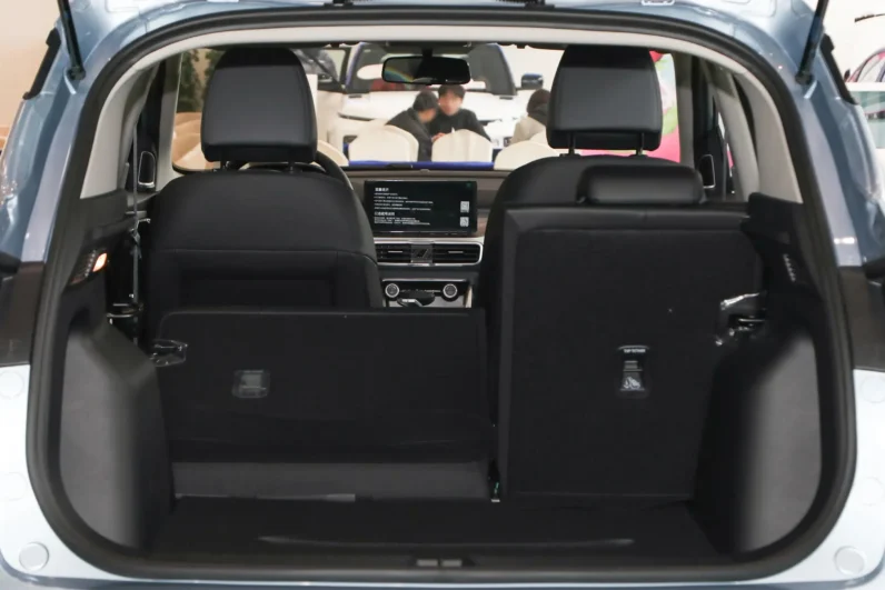 
								Geely Coolray full									