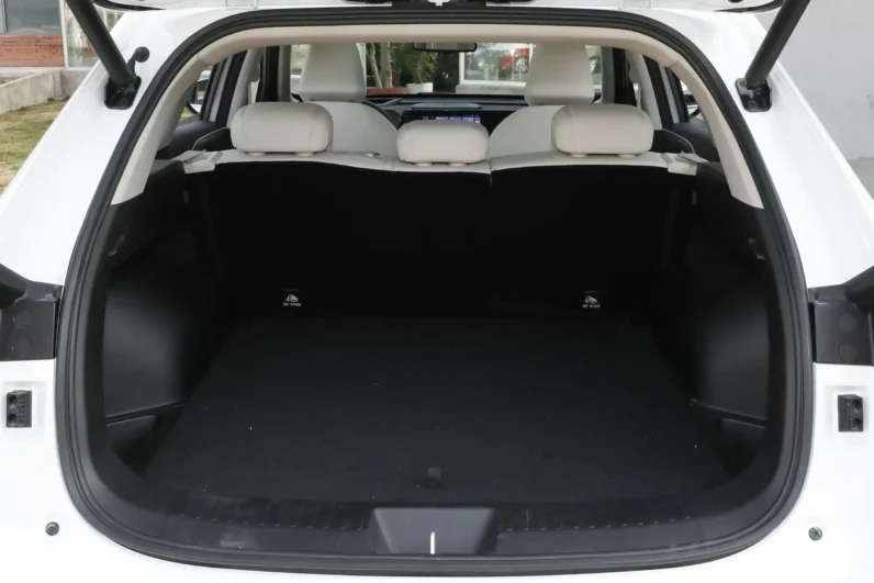 
								Haval Xiaolong Max full									