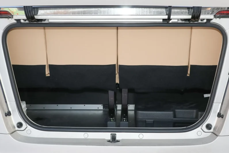 
								Hongqi Guoyue full									