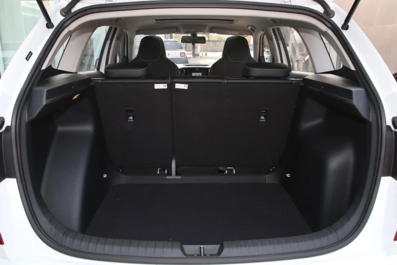 
								Škoda KAMIQ full									
