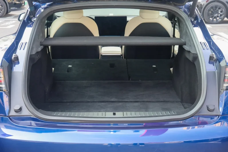 
								Tesla Model S full									
