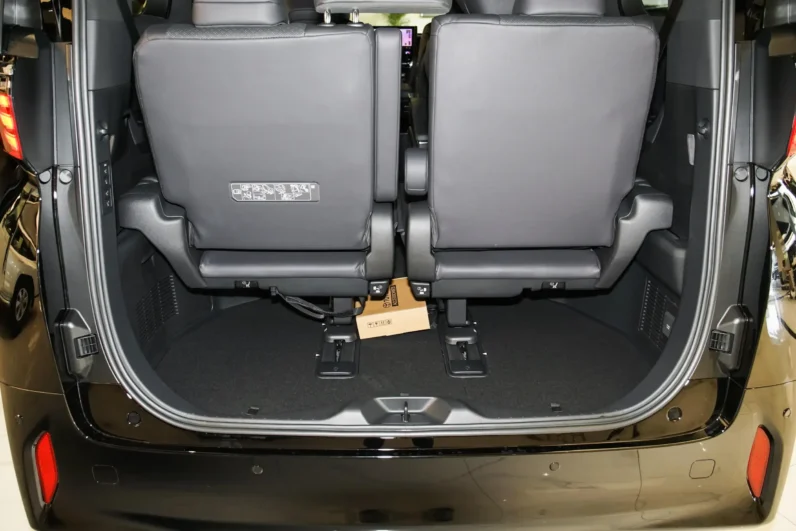 
								Toyota Alphard full									