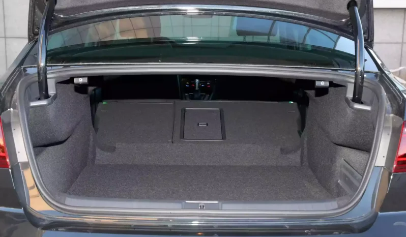 
								Volkswagen Magotan 2023 full									