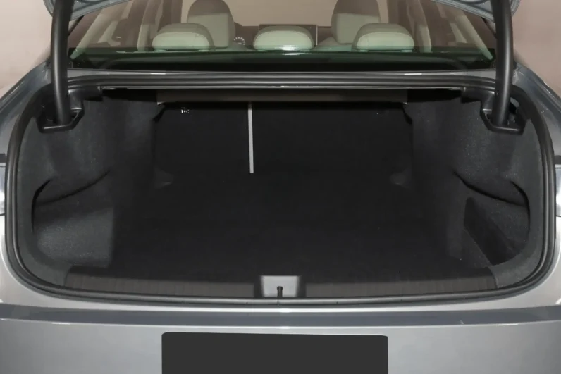 
								Volkswagen Magotan full									