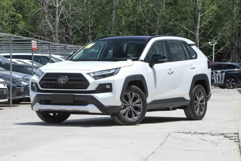 
								Toyota RAV4 full									