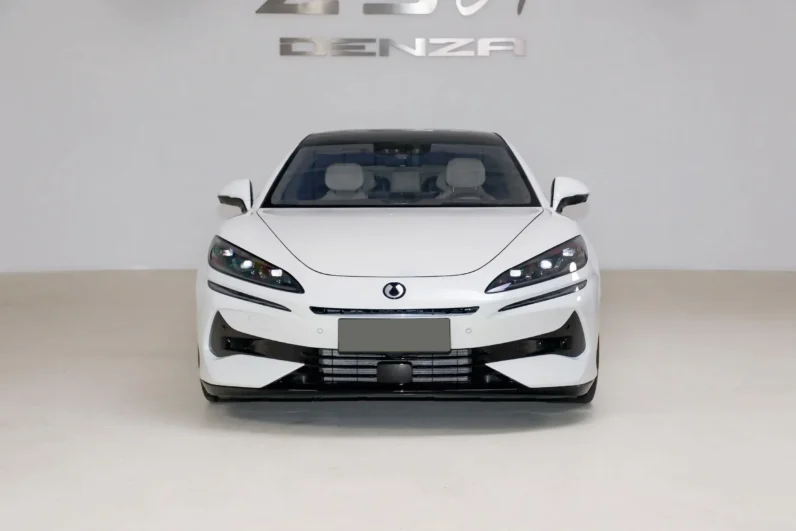 Imgi 4 Denza Z9GT DM 2024 appearance