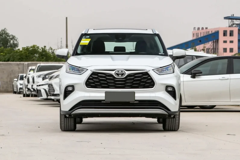 Imgi 4 Toyota Highlander 2024 appearance