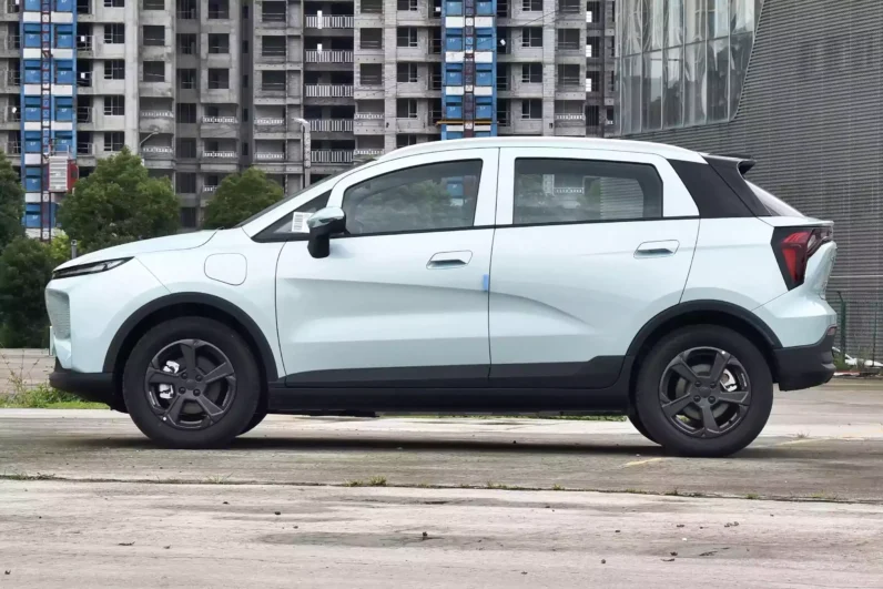 
								Geely Geometry E Firefly full									