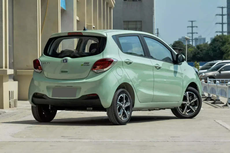 
								Changan Benben E-Star full									