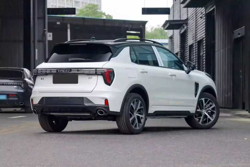 
								Lynk & Co 01 full									