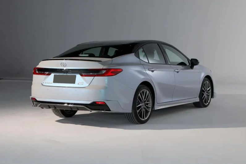 
								Toyota Camry full									