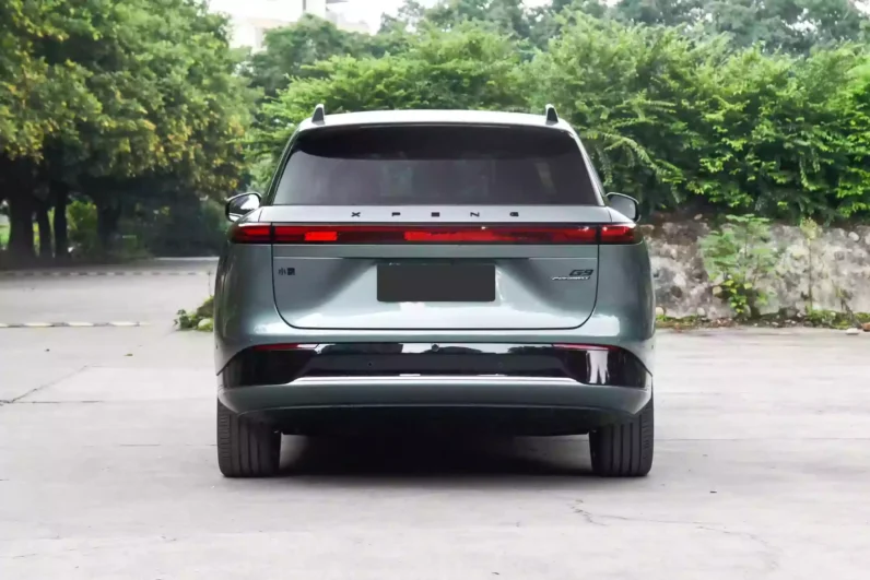 
								Xpeng G9 full									