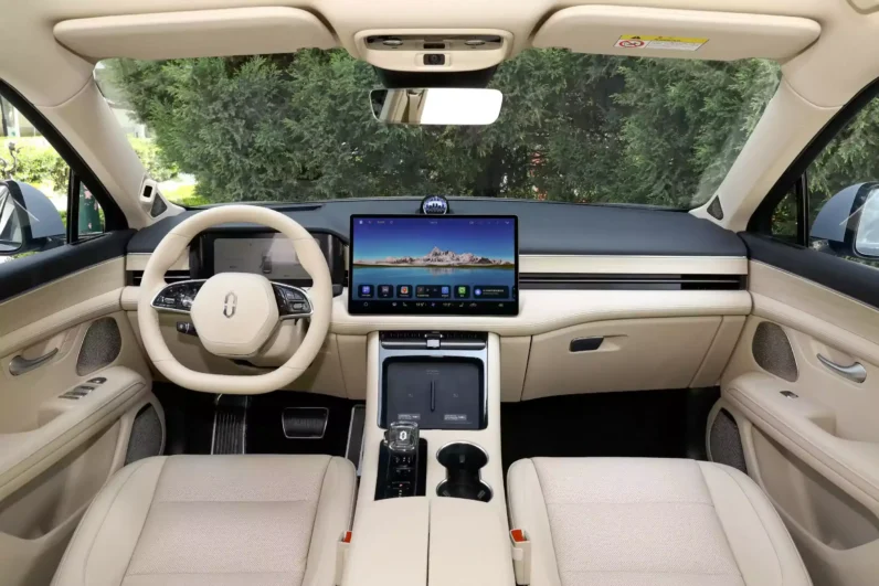 
								AITO M5 full									
