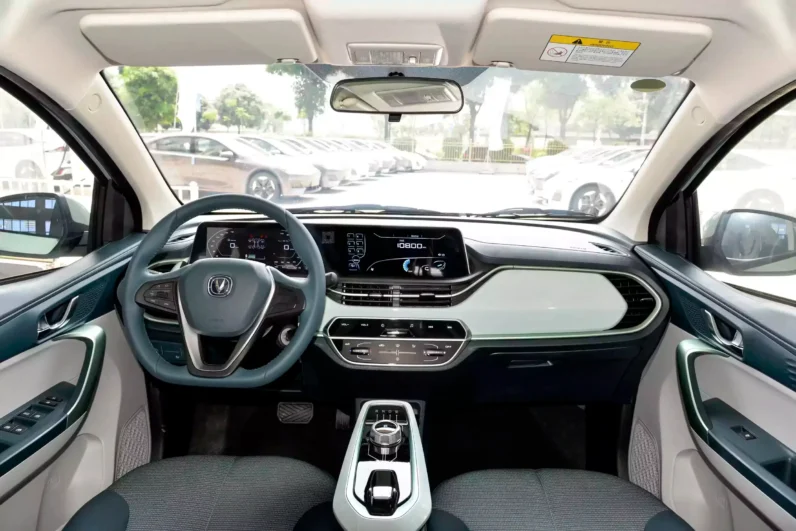 
								Changan Benben E-Star full									