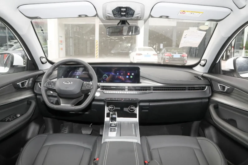 
								Chery Tiggo 8 full									