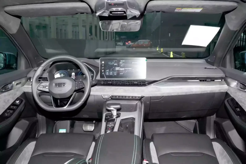 
								Geely Preface full									