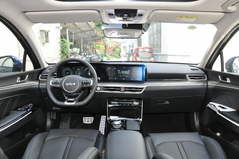 
								Kia K5 full									