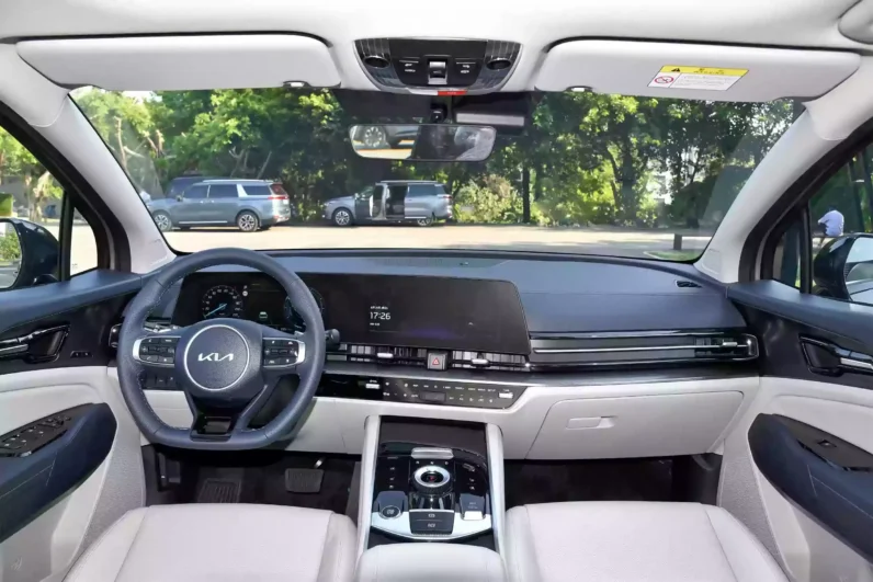 
								Kia Sportage full									