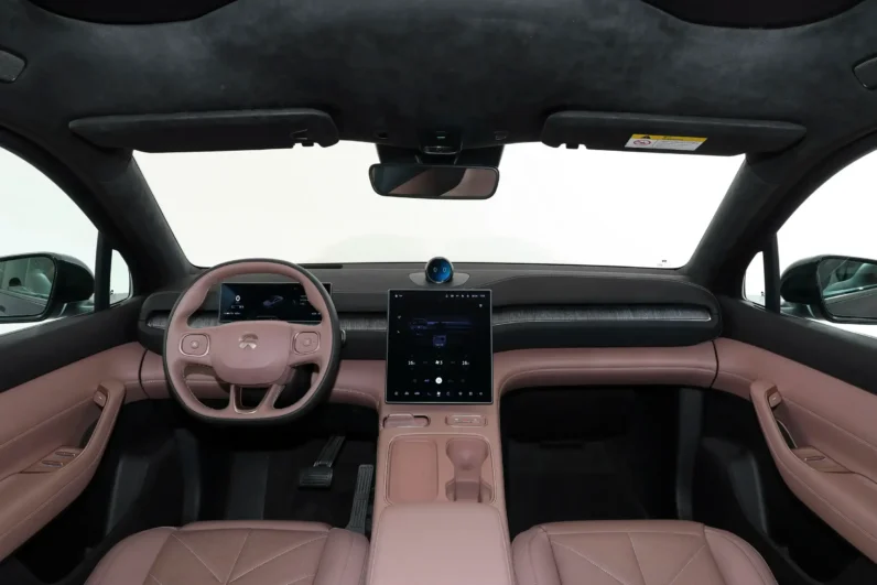
								NIO EC6 full									