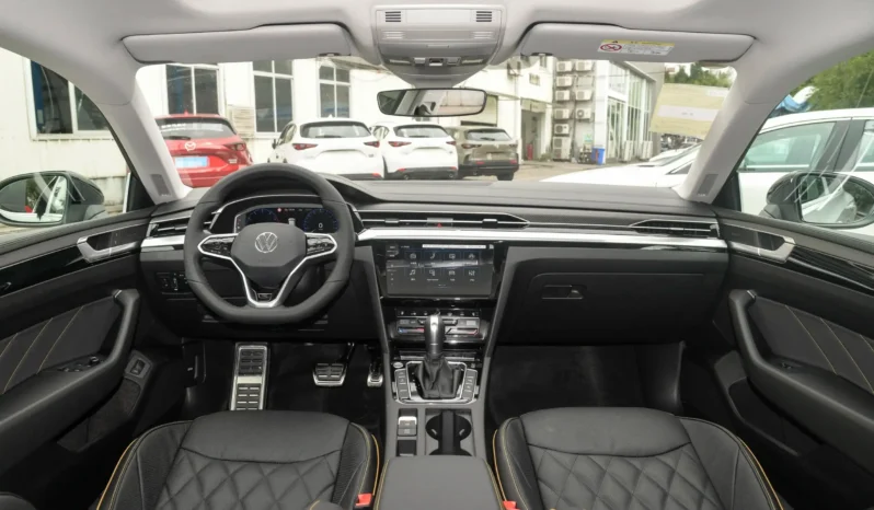 
								Volkswagen Arteon full									