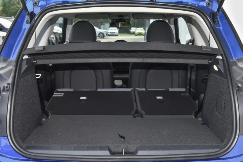 
								MINI Cooper EV full									