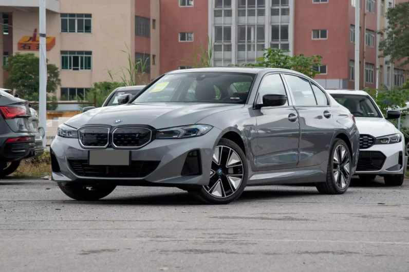 
								BMW i3 full									