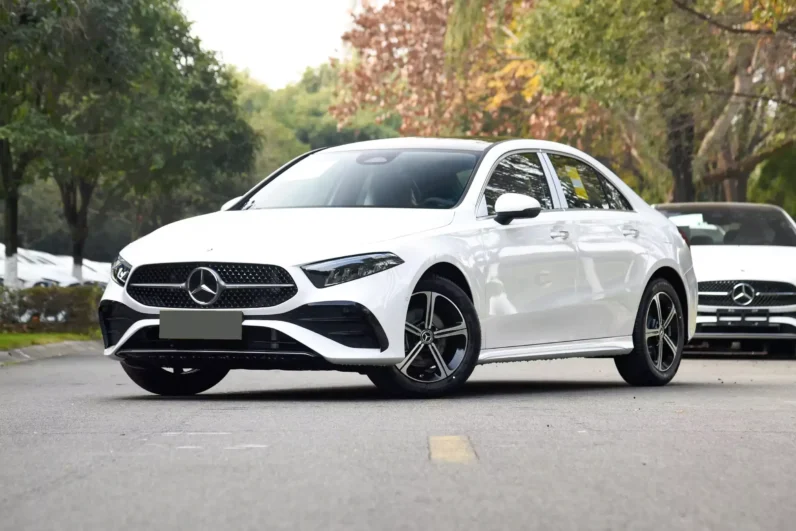 
								Mercedes-Benz A-Class full									