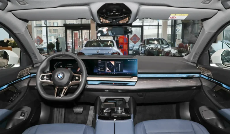 
								BMW 5 Series full									